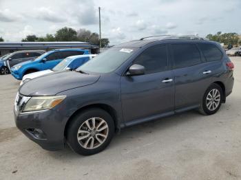  Salvage Nissan Pathfinder