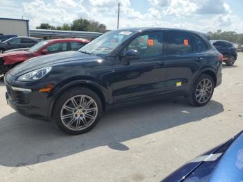  Salvage Porsche Cayenne