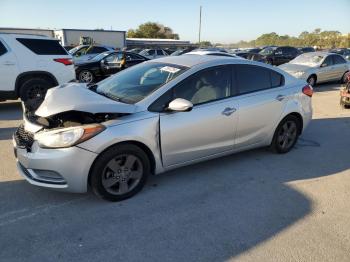  Salvage Kia Forte