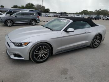  Salvage Ford Mustang