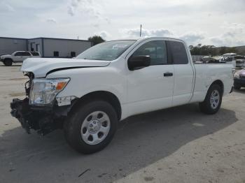  Salvage Nissan Titan