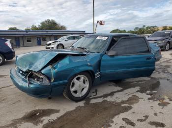  Salvage Ford Mustang