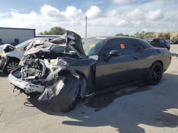  Salvage Dodge Challenger