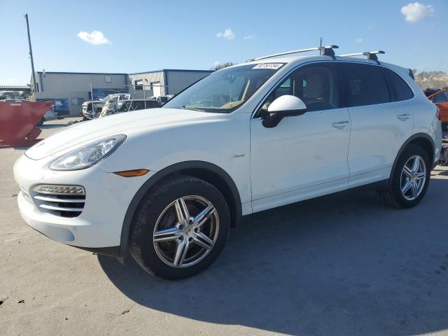  Salvage Porsche Cayenne