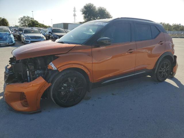  Salvage Nissan Kicks