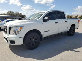  Salvage Nissan Titan