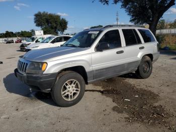  Salvage Jeep Grand Cherokee