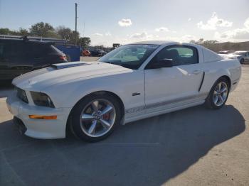  Salvage Ford Mustang