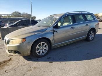  Salvage Volvo V70