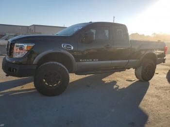  Salvage Nissan Titan