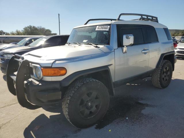  Salvage Toyota FJ Cruiser