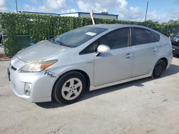  Salvage Toyota Prius