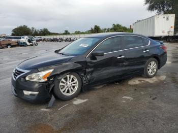  Salvage Nissan Altima