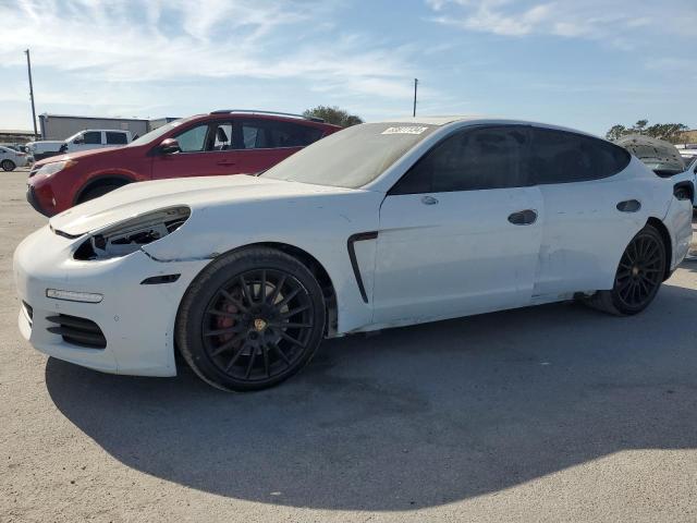  Salvage Porsche Panamera