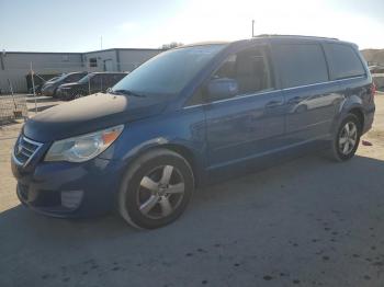  Salvage Volkswagen Routan