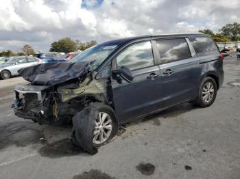  Salvage Kia Sedona