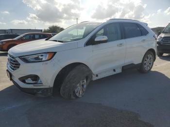  Salvage Ford Edge