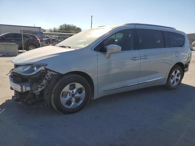  Salvage Chrysler Pacifica