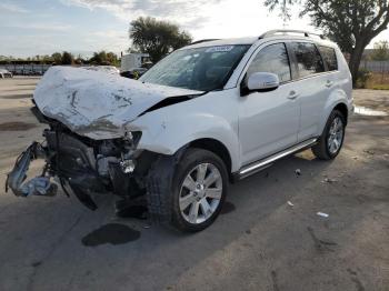  Salvage Mitsubishi Outlander