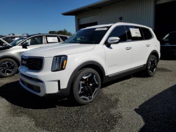  Salvage Kia Telluride