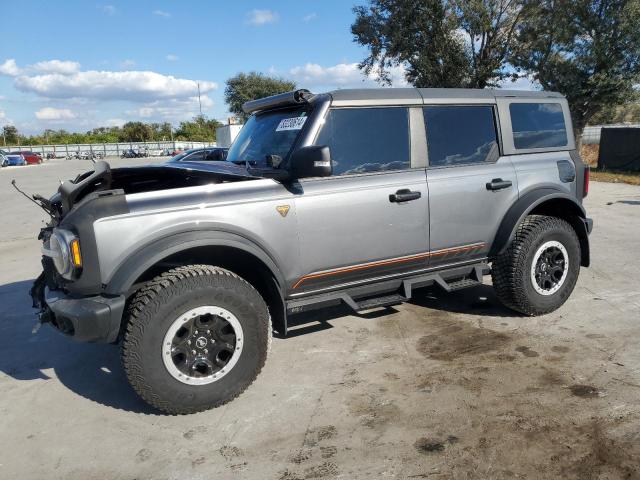  Salvage Ford Bronco