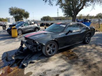  Salvage Dodge Challenger