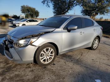  Salvage Toyota Yaris