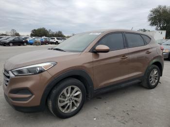  Salvage Hyundai TUCSON