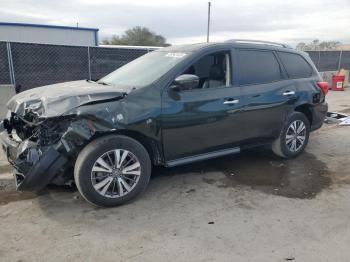  Salvage Nissan Pathfinder