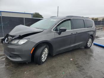  Salvage Chrysler Minivan