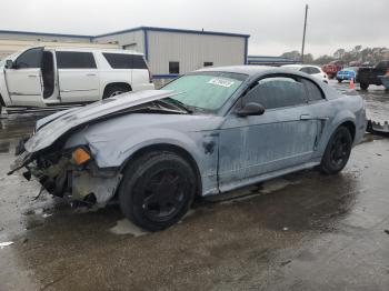  Salvage Ford Mustang