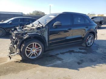  Salvage Porsche Cayenne