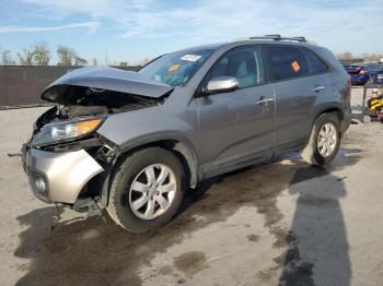  Salvage Kia Sorento