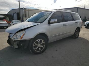  Salvage Kia Sedona