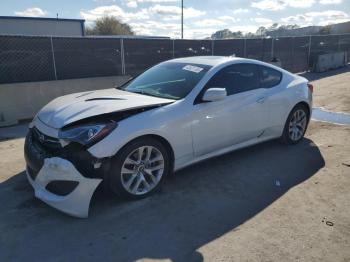  Salvage Hyundai Genesis