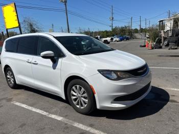  Salvage Chrysler Pacifica