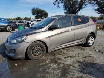  Salvage Hyundai ACCENT