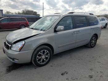  Salvage Kia Sedona