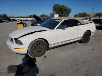  Salvage Ford Mustang