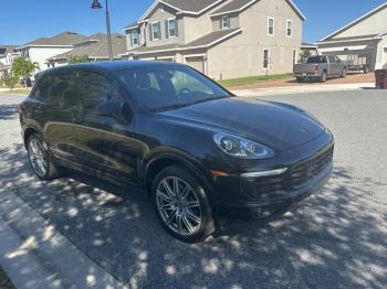  Salvage Porsche Cayenne