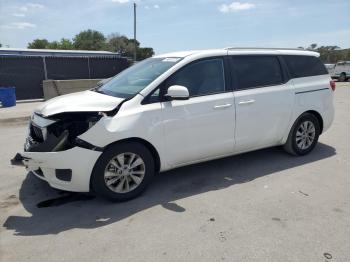  Salvage Kia Sedona