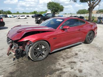 Salvage Ford Mustang