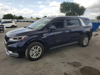  Salvage Kia Carnival