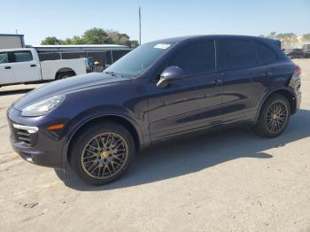  Salvage Porsche Cayenne