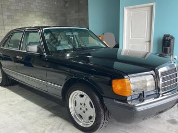  Salvage Mercedes-Benz 300-Class