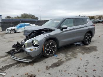  Salvage Mitsubishi Outlander