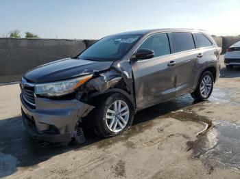  Salvage Toyota Highlander