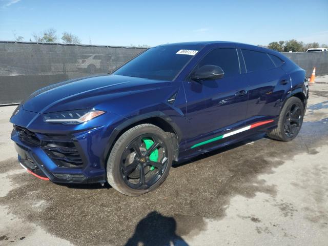 Salvage Lamborghini Urus