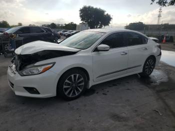  Salvage Nissan Altima