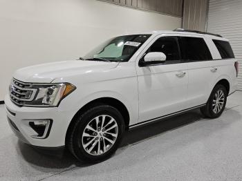  Salvage Ford Expedition